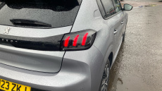 Peugeot 208 1.2 PureTech 100 Allure Premium + 5dr EAT8 Petrol Hatchback